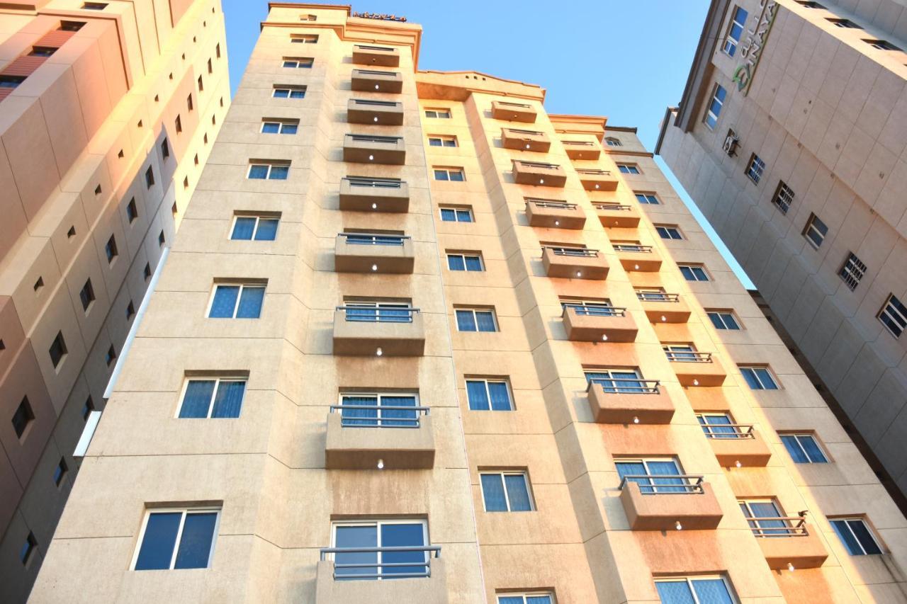 Arinza Tower Quality Apartments Kuwait City Exterior photo